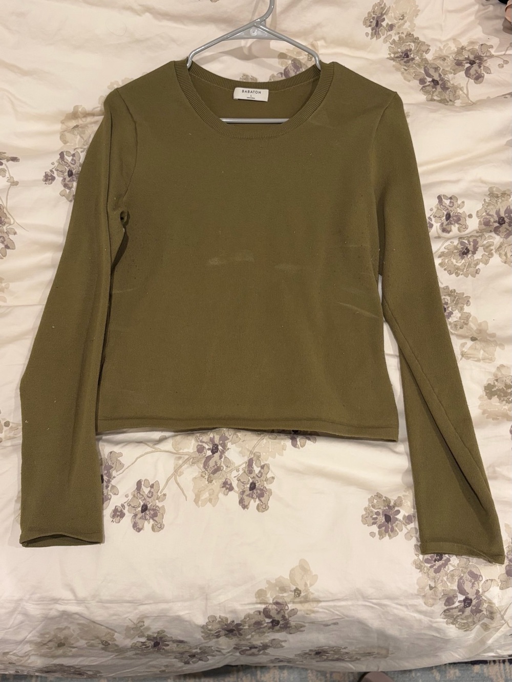 Aritzia Babaton Sculpt Olive Green Long Sleeve Crewneck Top